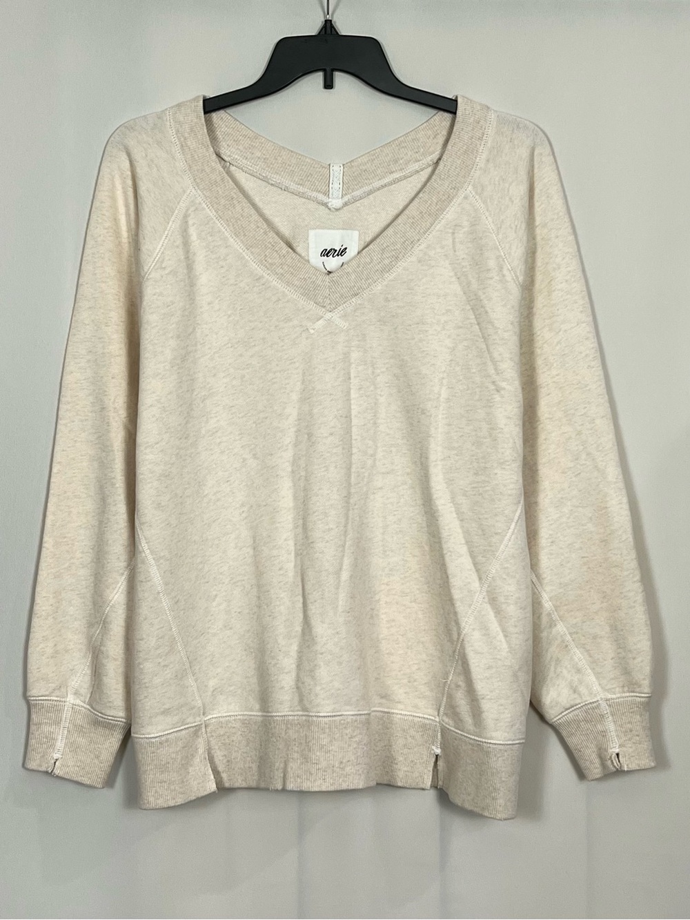 Aerie Women’s Downtime Oversized Big Hug V-Neck Sweatshirt Cloud Wash Color M